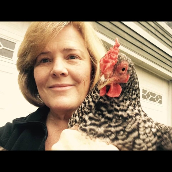 Meet your Posher, Sandy - Picture 2 of 2